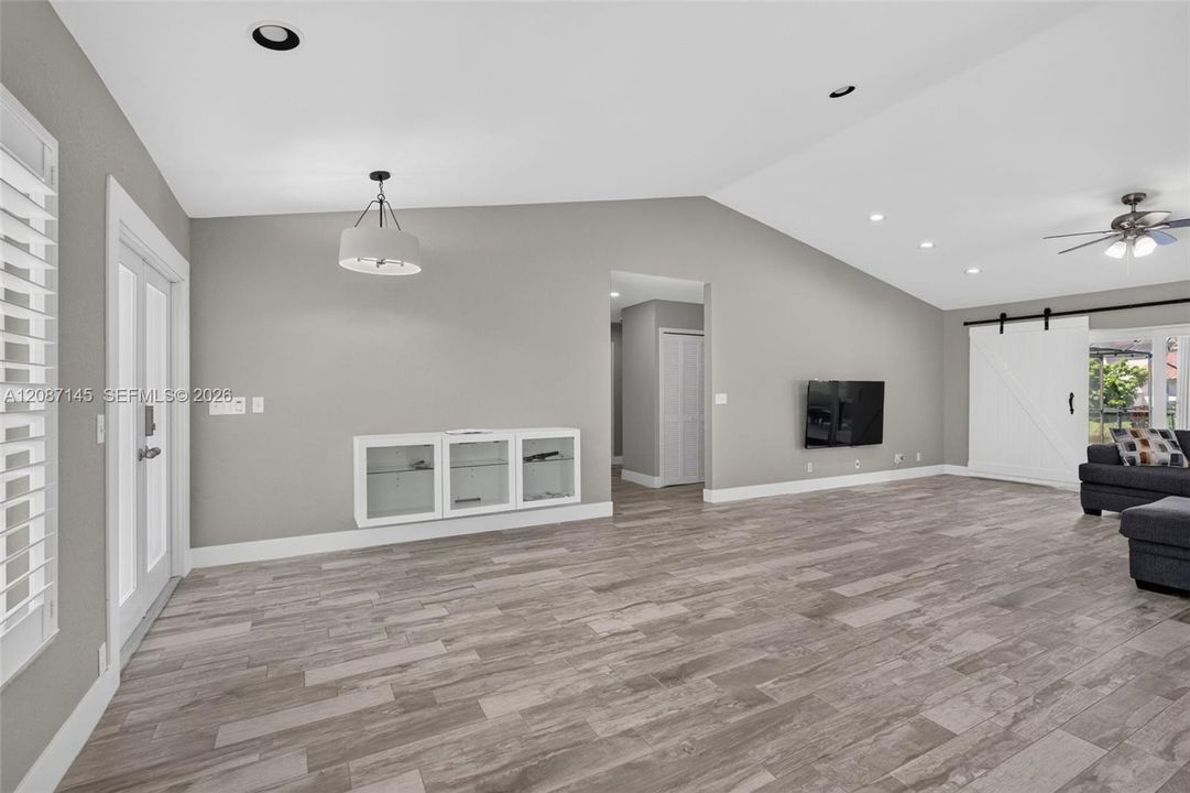 For Rent: $6,000 (4 beds, 2 baths, 2436 Square Feet)