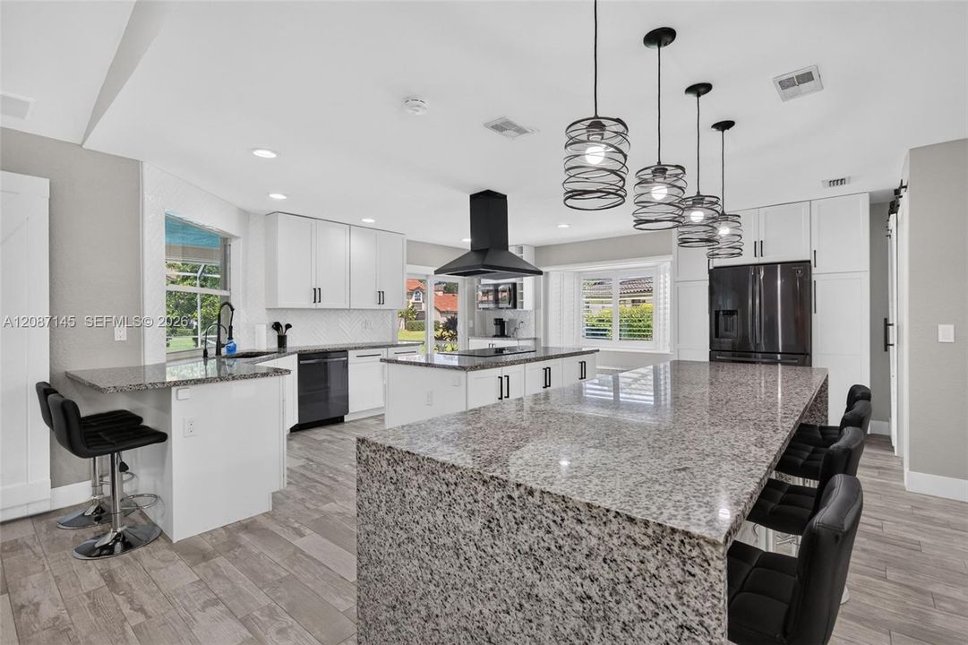 For Rent: $6,000 (4 beds, 2 baths, 2436 Square Feet)