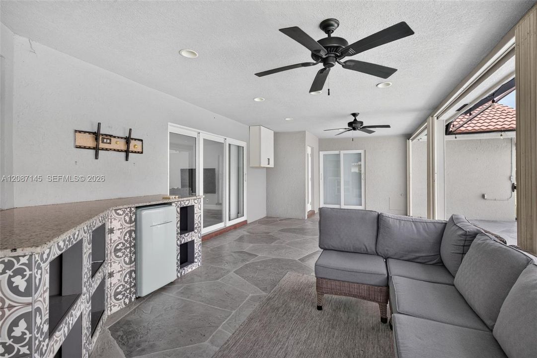 For Rent: $6,000 (4 beds, 2 baths, 2436 Square Feet)