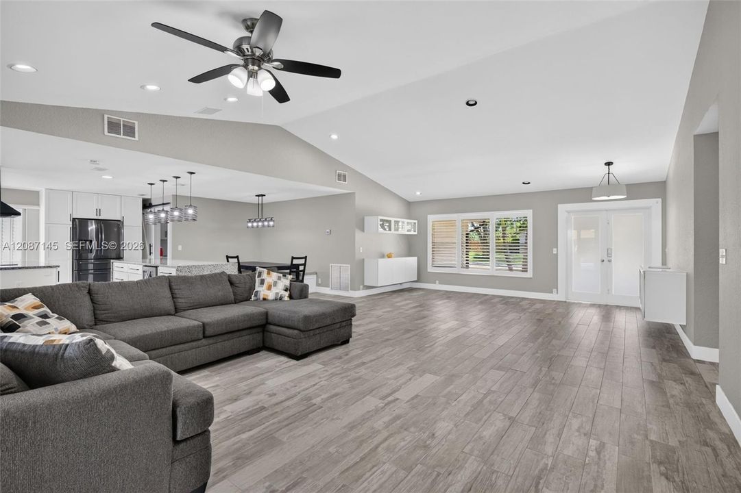 For Rent: $6,000 (4 beds, 2 baths, 2436 Square Feet)