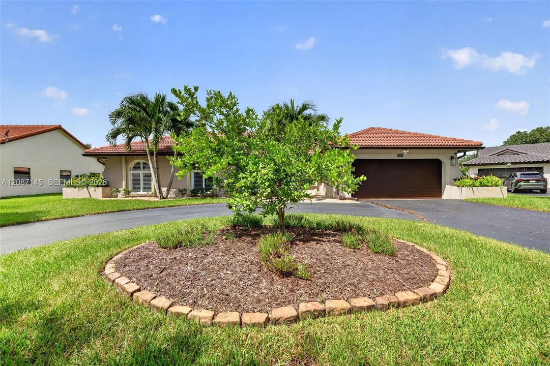 For Rent: $6,000 (4 beds, 2 baths, 2436 Square Feet)