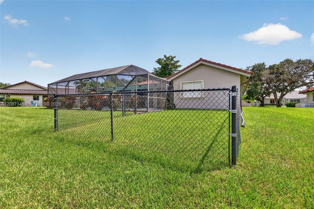 For Rent: $6,000 (4 beds, 2 baths, 2436 Square Feet)