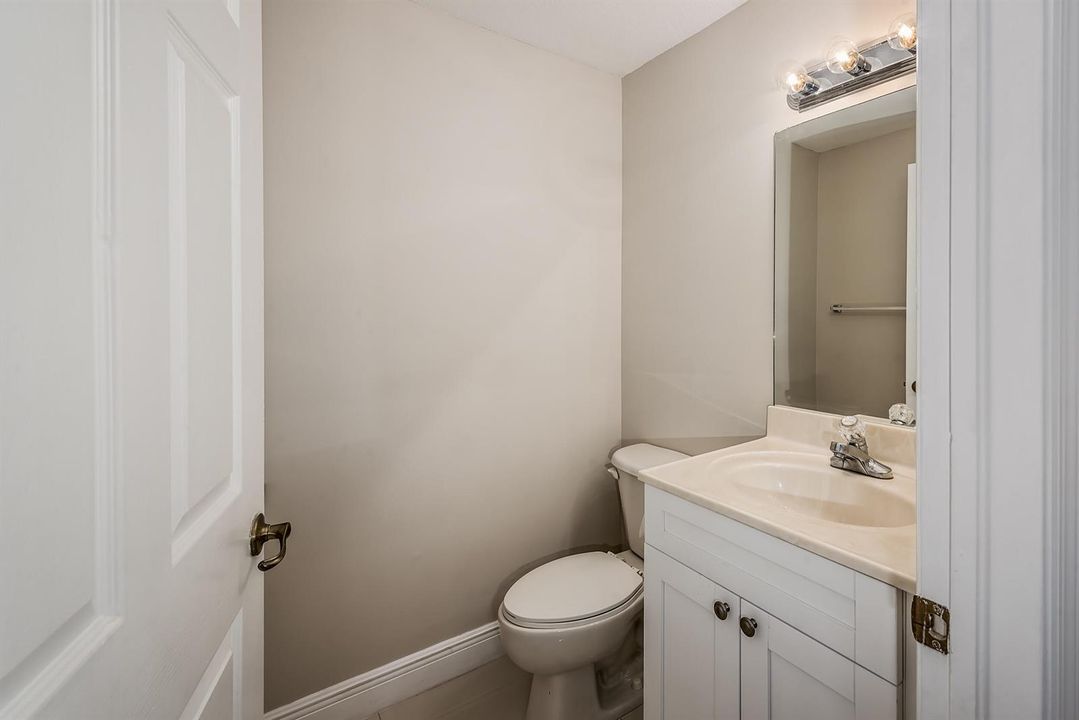 016_Half Bath