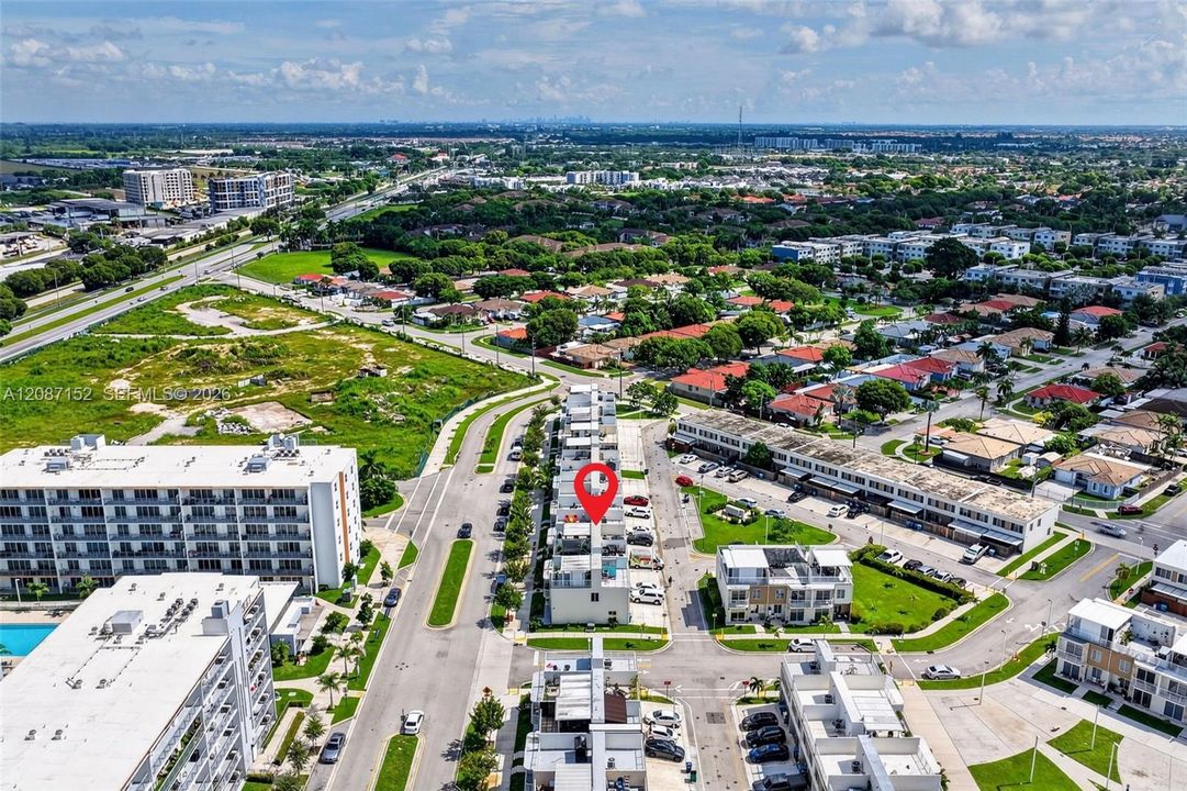En Venta: $359,999 (4 camas, 3 baños, 1434 Pies cuadrados)
