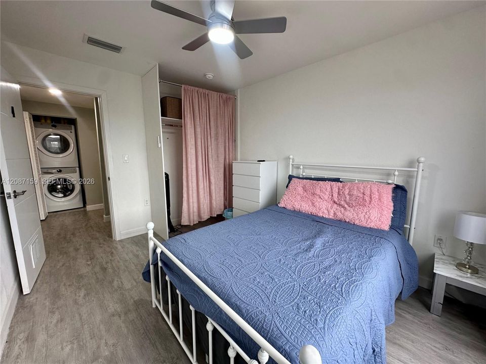 En Renta: $900 (2 camas, 1 baños, 1434 Pies cuadrados)