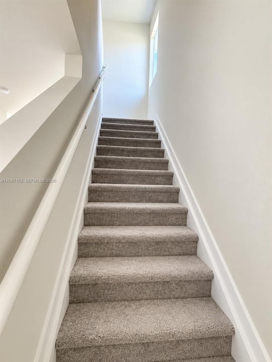 For Rent: $3,200 (3 beds, 2 baths, 1393 Square Feet)