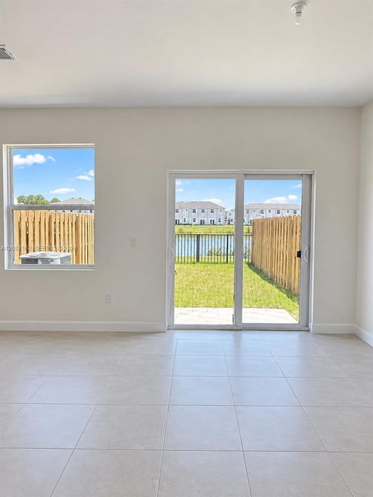 For Rent: $3,200 (3 beds, 2 baths, 1393 Square Feet)