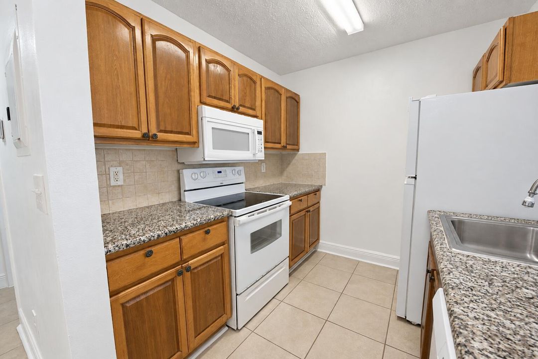 1604 kitchen