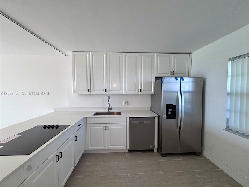 For Rent: $2,500 (2 beds, 2 baths, 1064 Square Feet)