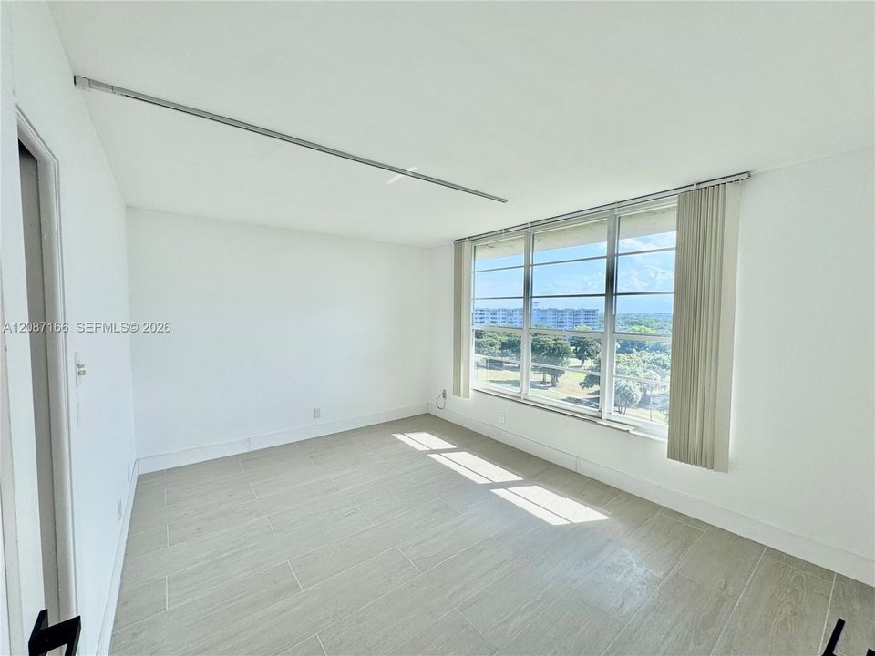 For Rent: $2,500 (2 beds, 2 baths, 1064 Square Feet)
