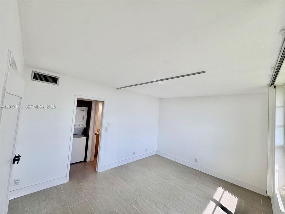 For Rent: $2,500 (2 beds, 2 baths, 1064 Square Feet)