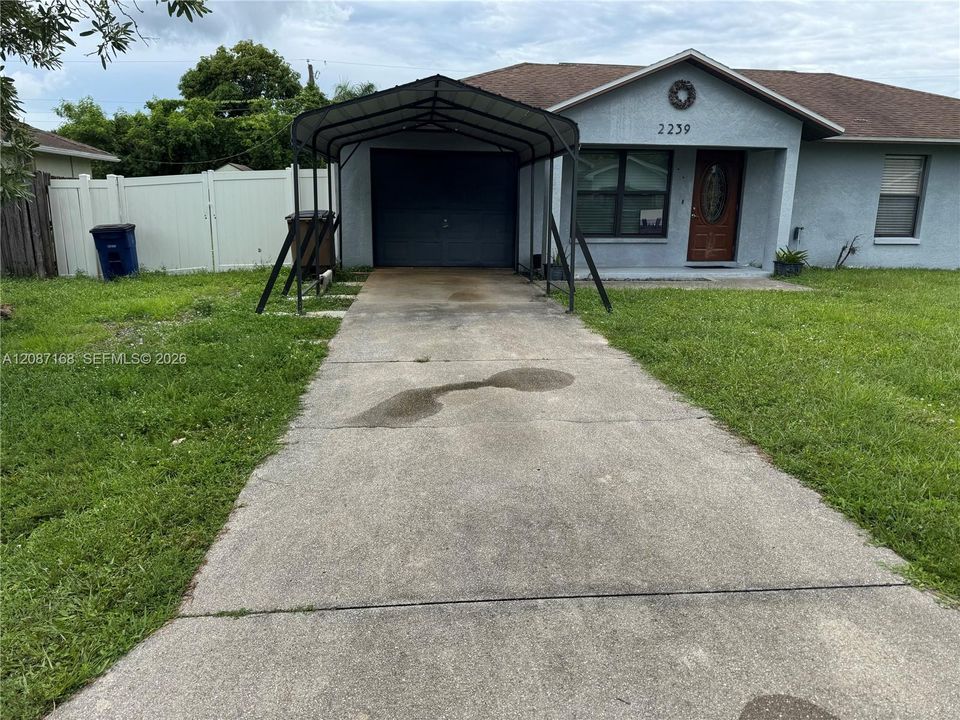 For Sale: $240,000 (3 beds, 1 baths, 962 Square Feet)