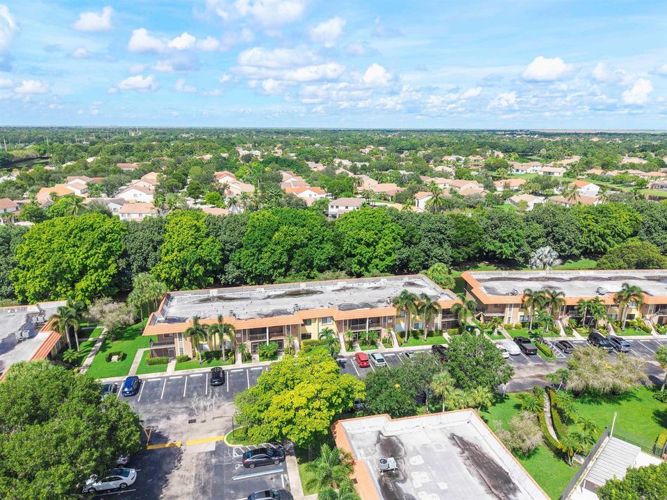 435 Lakeview Dr_007
