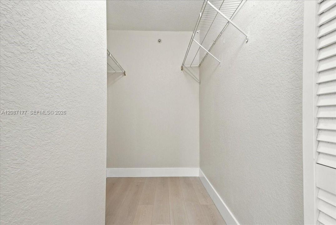 В аренду: $2,200 (2 спален, 2 ванн, 1061 Квадратных фут)