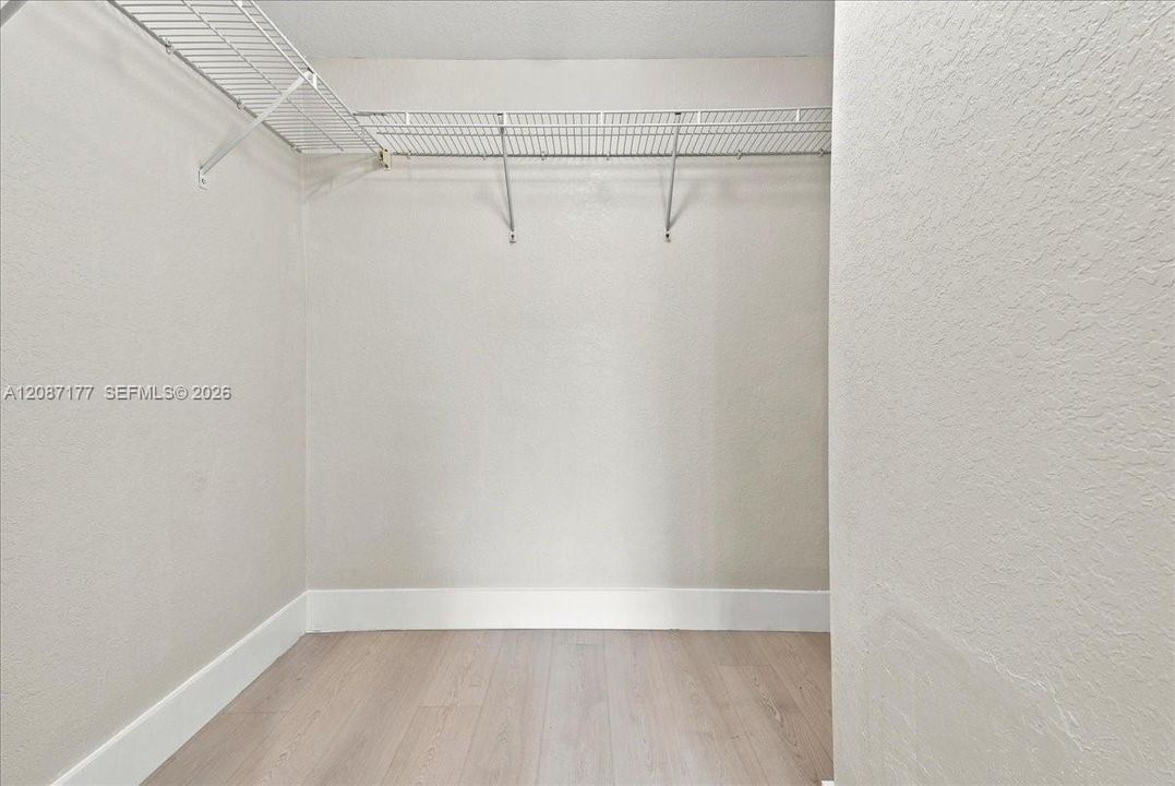 В аренду: $2,200 (2 спален, 2 ванн, 1061 Квадратных фут)
