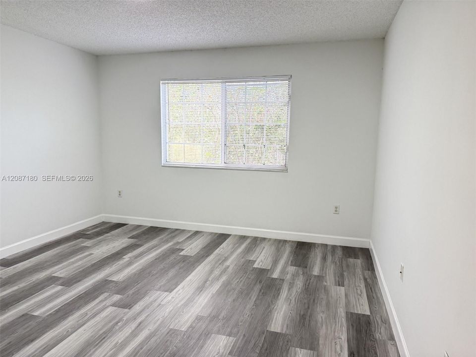 For Rent: $2,350 (2 beds, 2 baths, 1246 Square Feet)