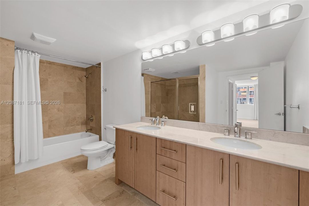 En Venta: $1,799,000 (2 camas, 2 baños, 1795 Pies cuadrados)
