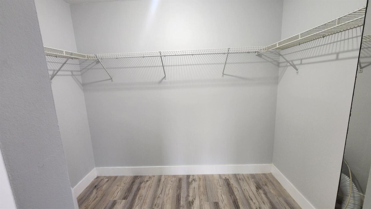 walk in closet