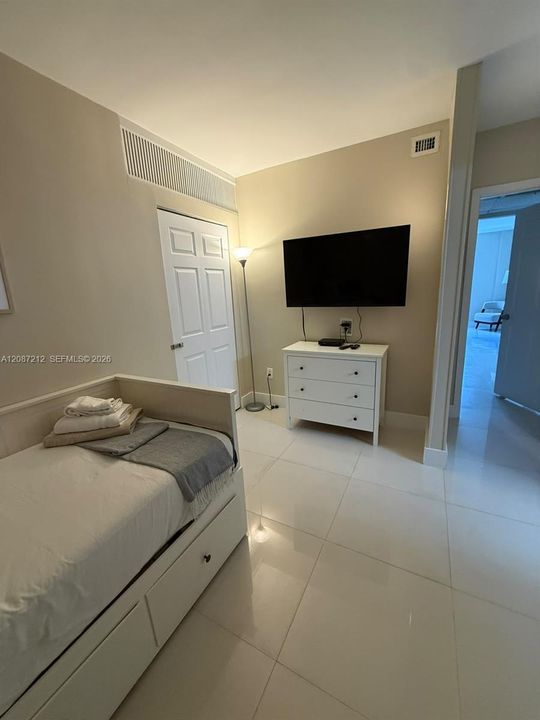 En Venta: $650,000 (2 camas, 2 baños, 1549 Pies cuadrados)