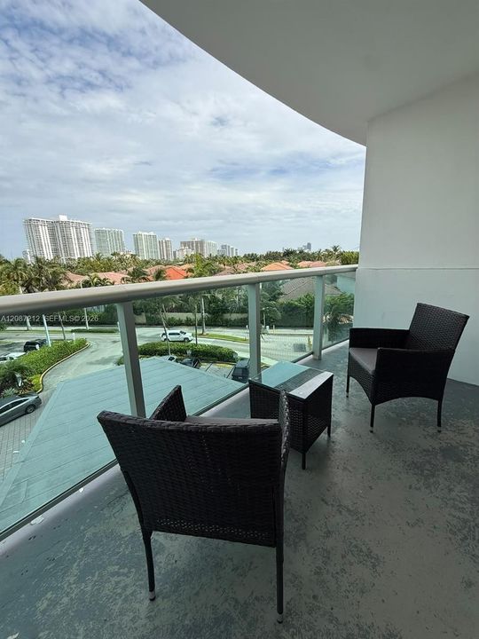 En Venta: $650,000 (2 camas, 2 baños, 1549 Pies cuadrados)