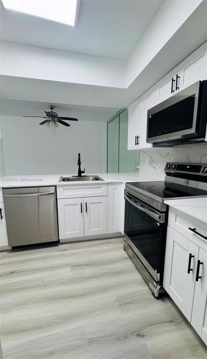 En Venta: $309,500 (2 camas, 2 baños, 1100 Pies cuadrados)
