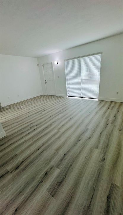 En Venta: $309,500 (2 camas, 2 baños, 1100 Pies cuadrados)