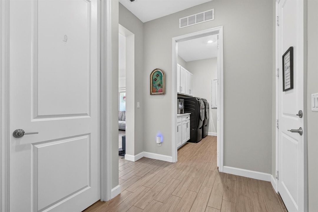 47-print-BS1A6347 Back Hall Laundry 2 Ca