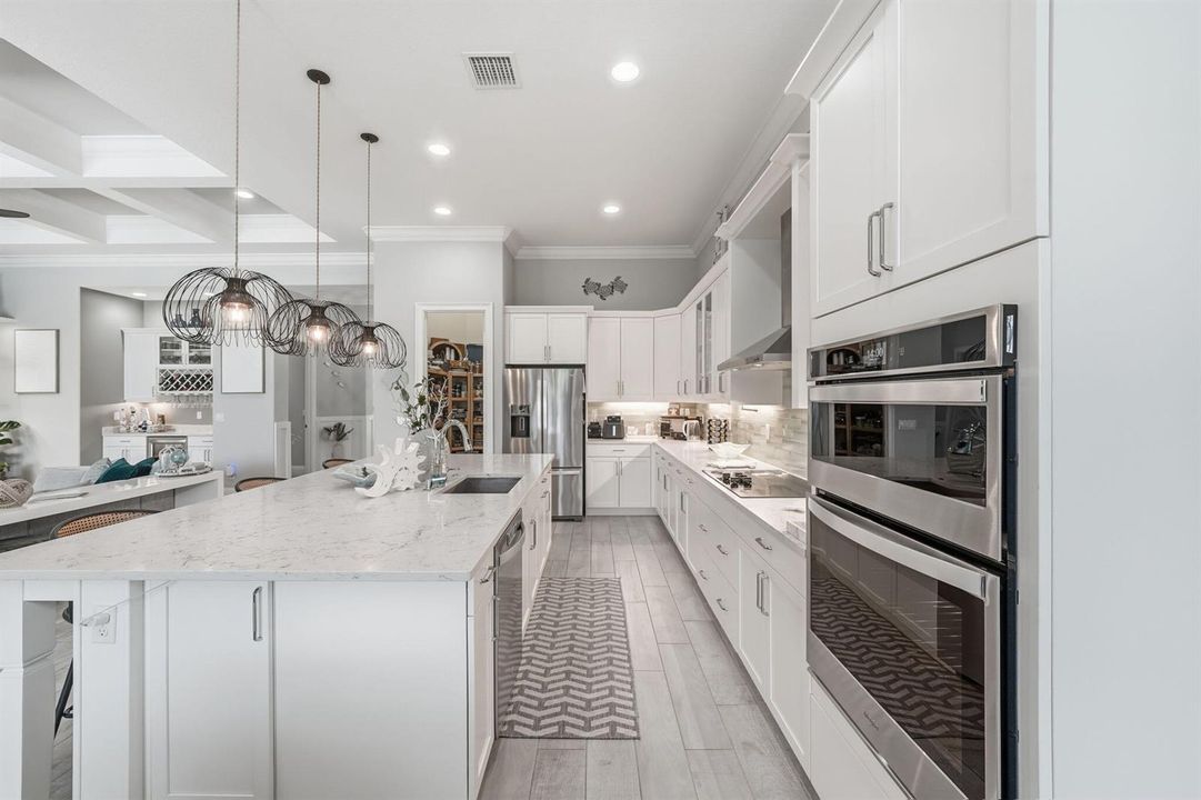 Kitchen-mls-413-jacqueline-manor-sw
