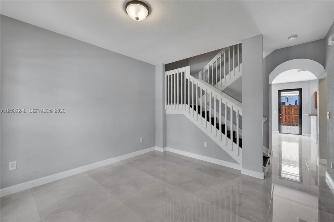For Sale: $490,000 (3 beds, 2 baths, 1549 Square Feet)