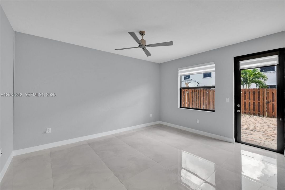 For Sale: $490,000 (3 beds, 2 baths, 1549 Square Feet)