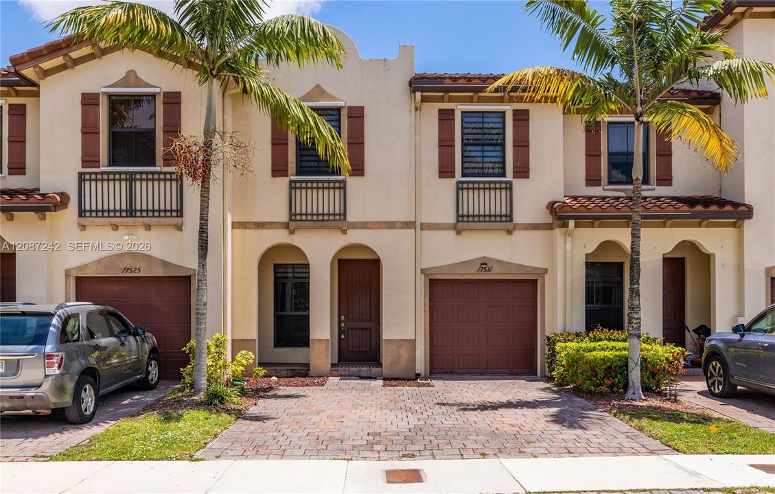 For Sale: $490,000 (3 beds, 2 baths, 1549 Square Feet)