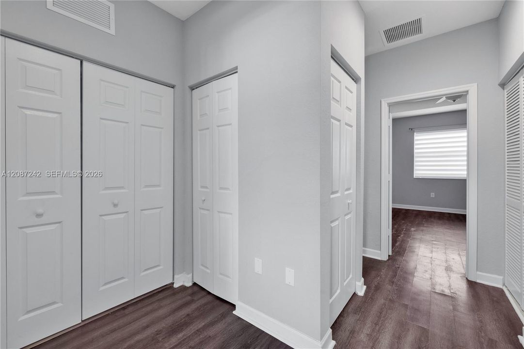 For Sale: $490,000 (3 beds, 2 baths, 1549 Square Feet)