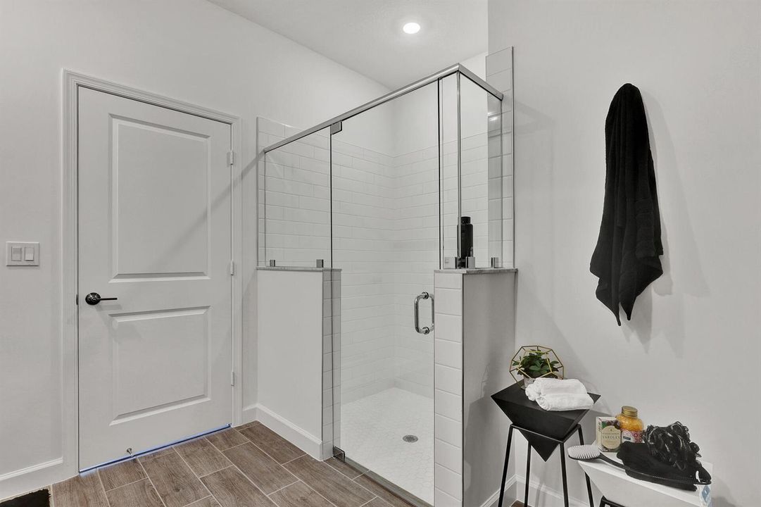 PBH_Arden_Azalea_Pic_Owners_Bath_3of3_F1
