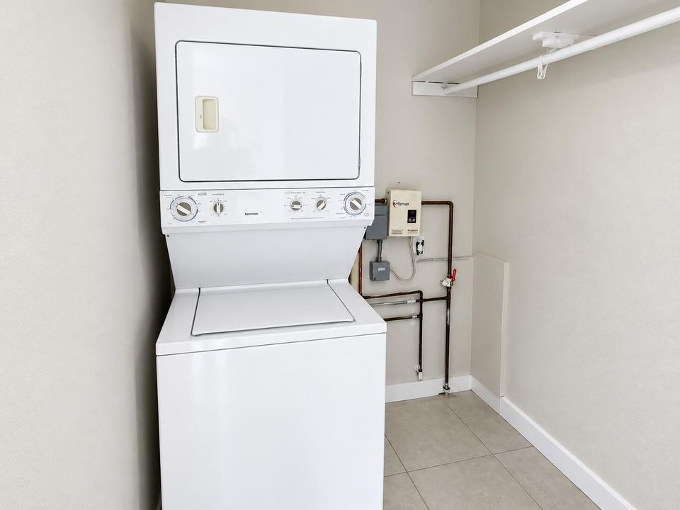43 SW 11TH Street Unit W (5)
