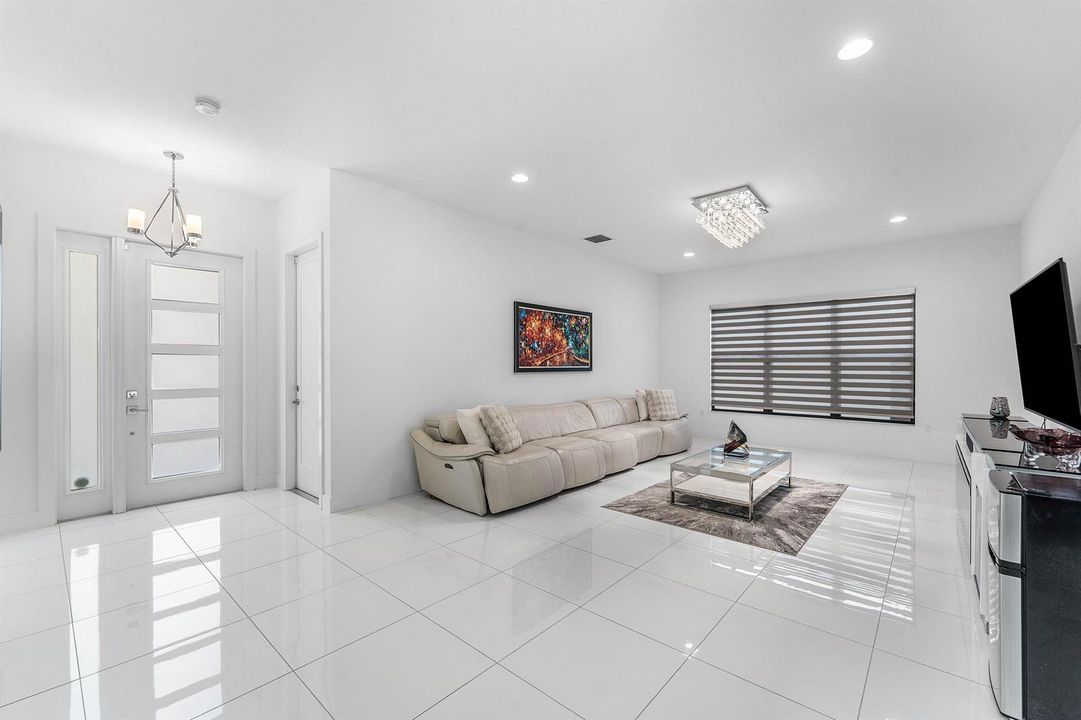 005-17516RainstreamRoad-BocaRaton-FL-334