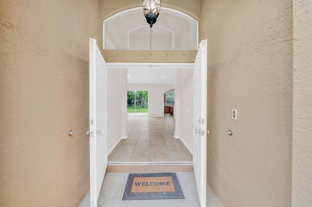 3 Entrance (1)