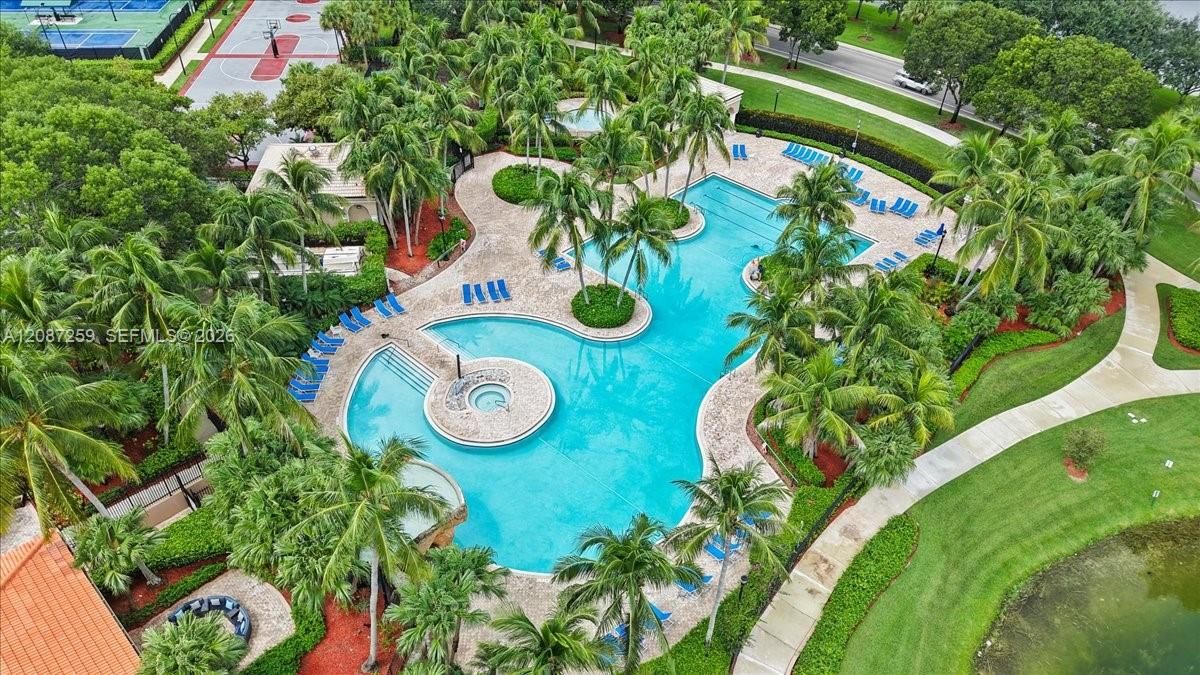 На продажу: $980,000 (4 спален, 2 ванн, 3184 Квадратных фут)