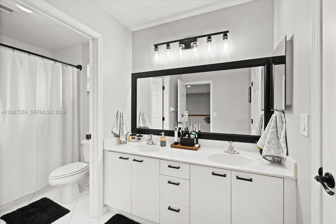 2nd bathroom