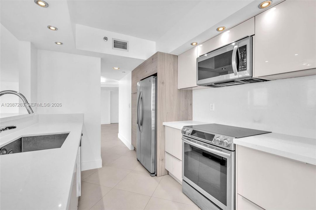 En Renta: $7,500 (2 camas, 3 baños, 2020 Pies cuadrados)