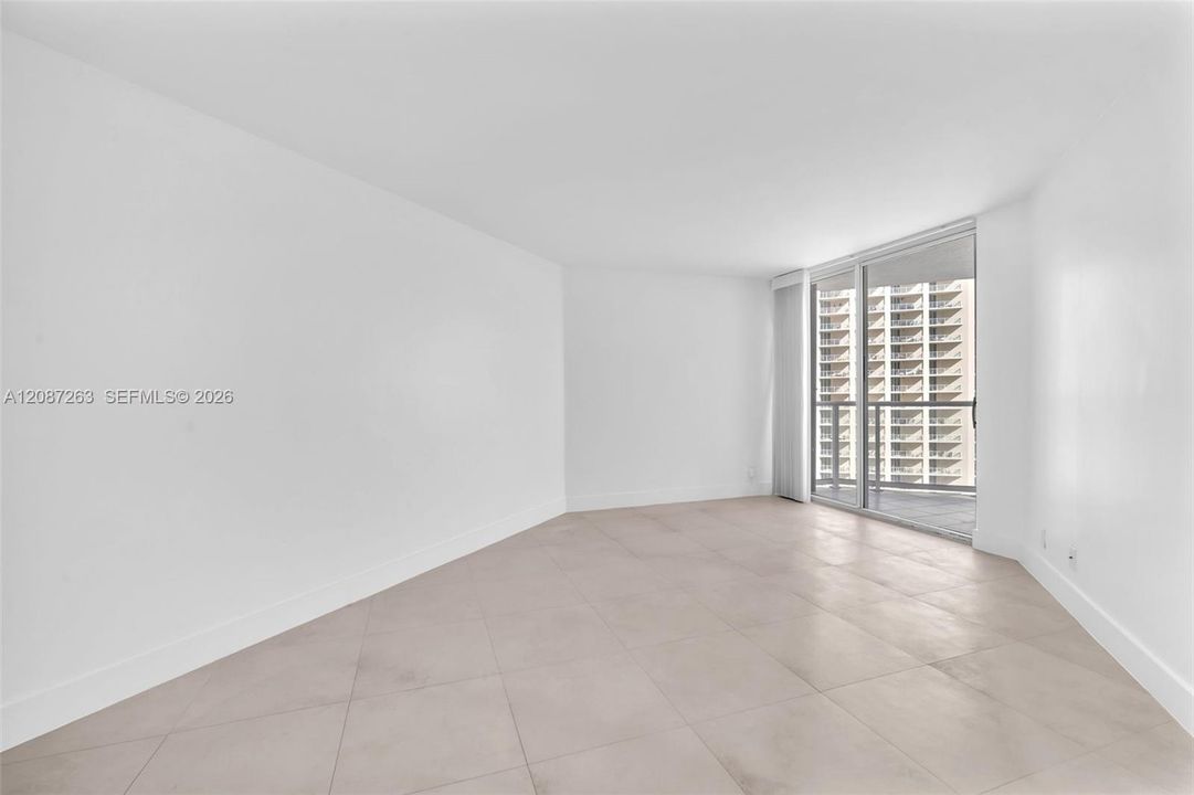 En Renta: $7,500 (2 camas, 3 baños, 2020 Pies cuadrados)