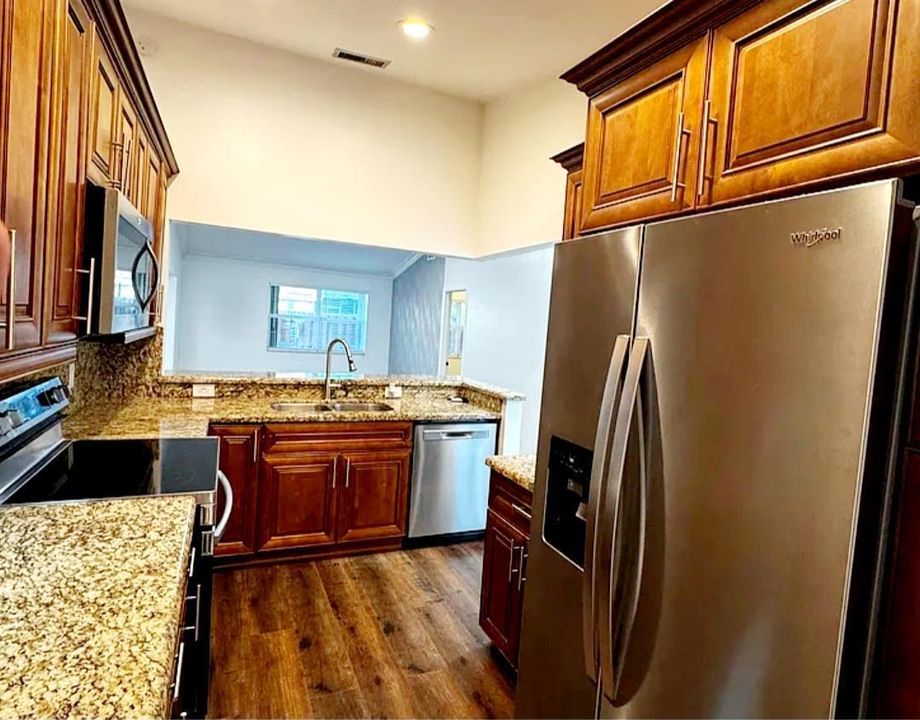 904 nw 50 kitchen 5