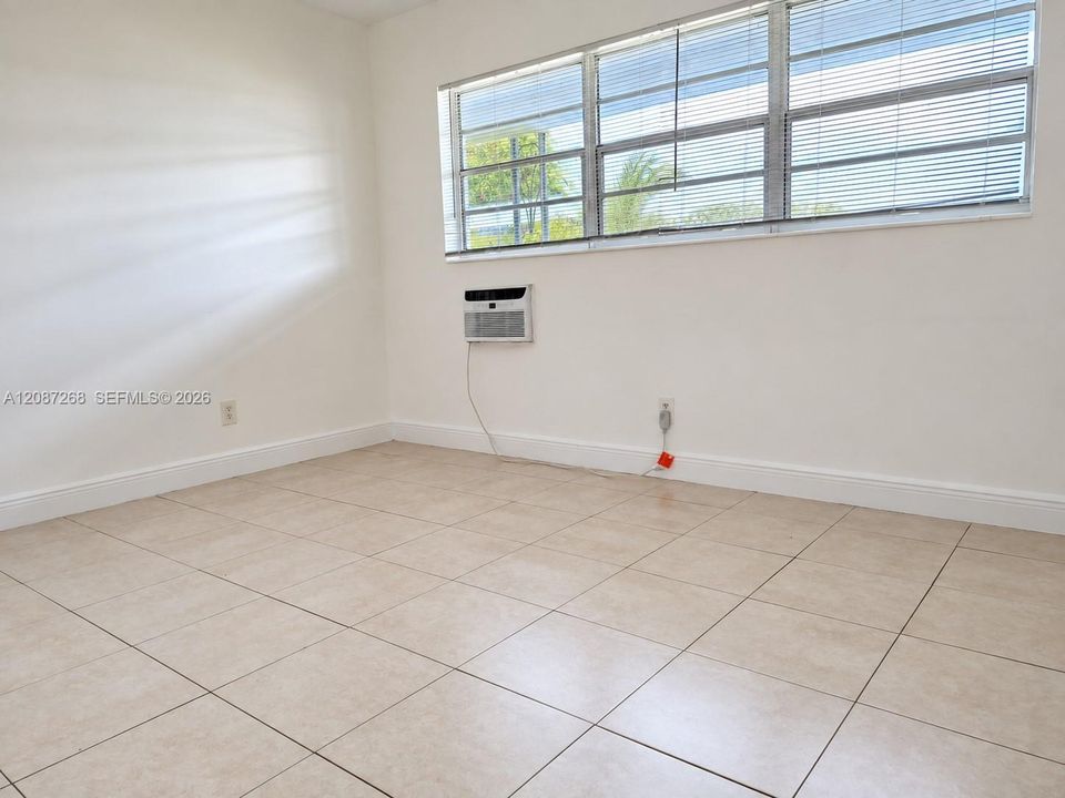En Renta: $1,650 (1 camas, 1 baños, 650 Pies cuadrados)