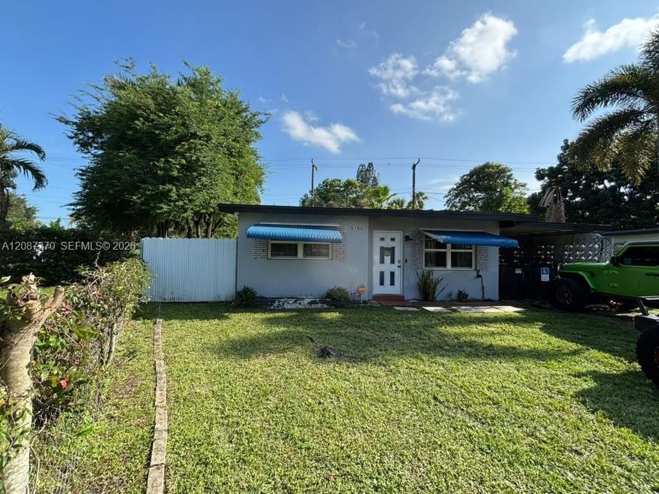 En Venta: $335,000 (2 camas, 1 baños, 640 Pies cuadrados)