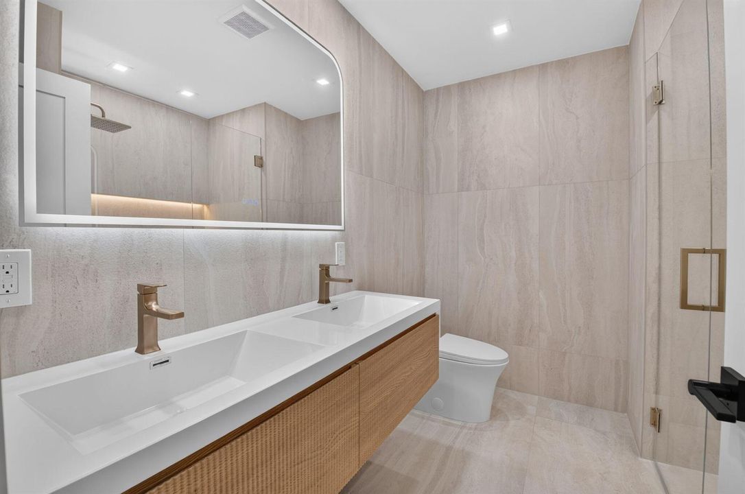 Ensuite