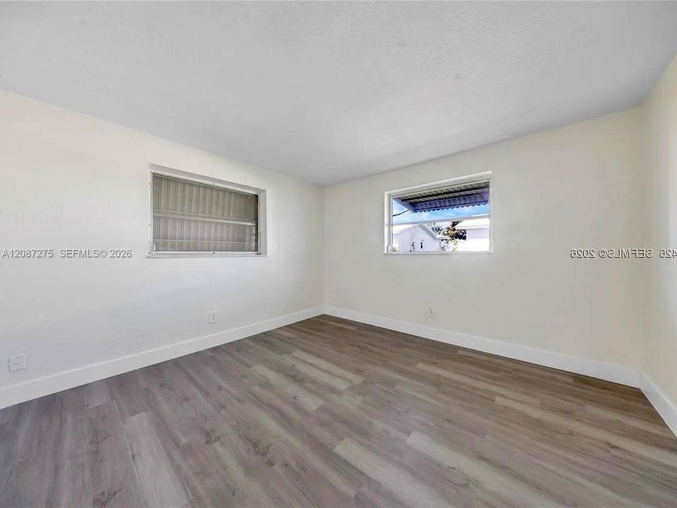 For Rent: $2,250 (3 beds, 2 baths, 1331 Square Feet)