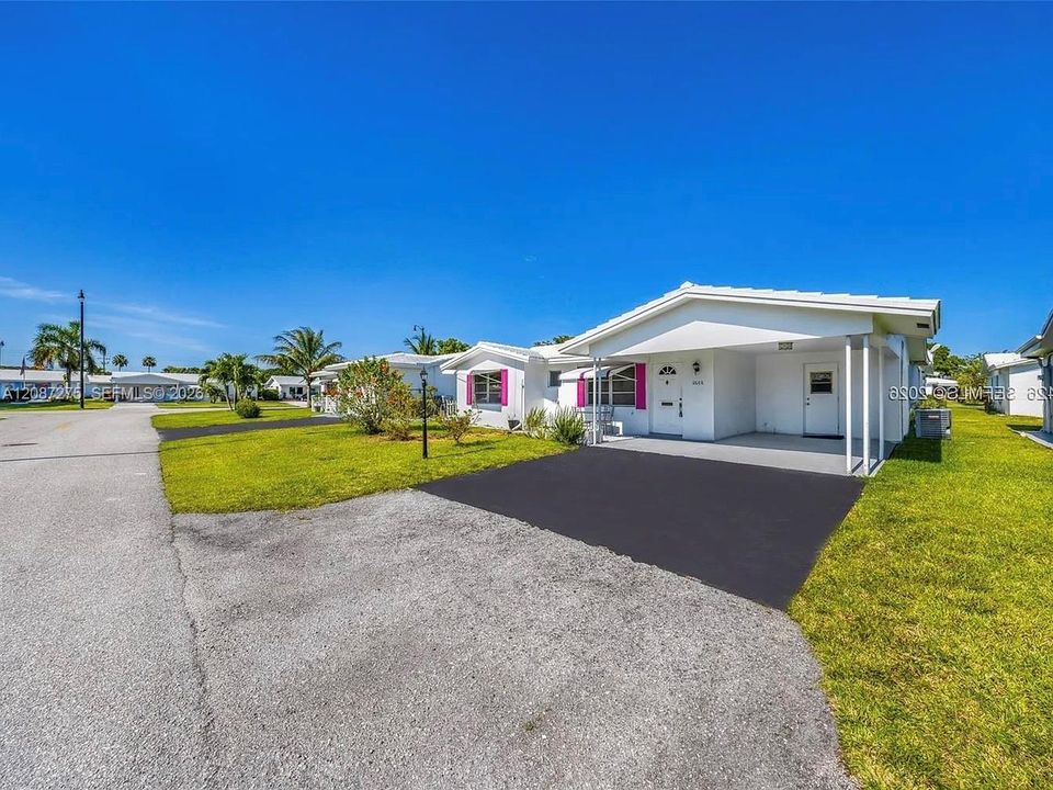 For Rent: $2,250 (3 beds, 2 baths, 1331 Square Feet)