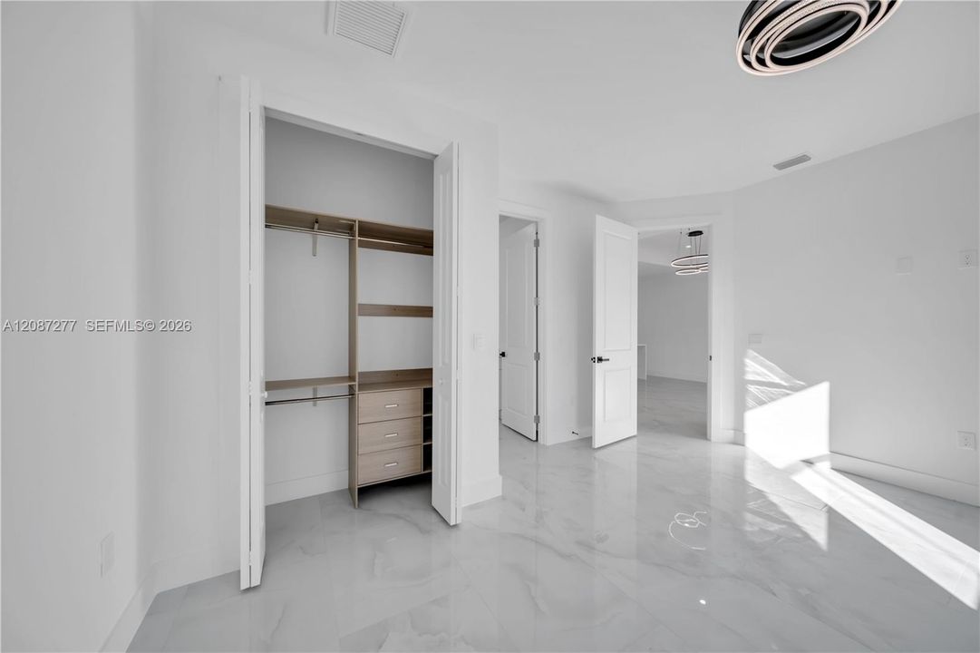 На продажу: $525,000 (0 спален, 0 ванн, 0 Квадратных фут)