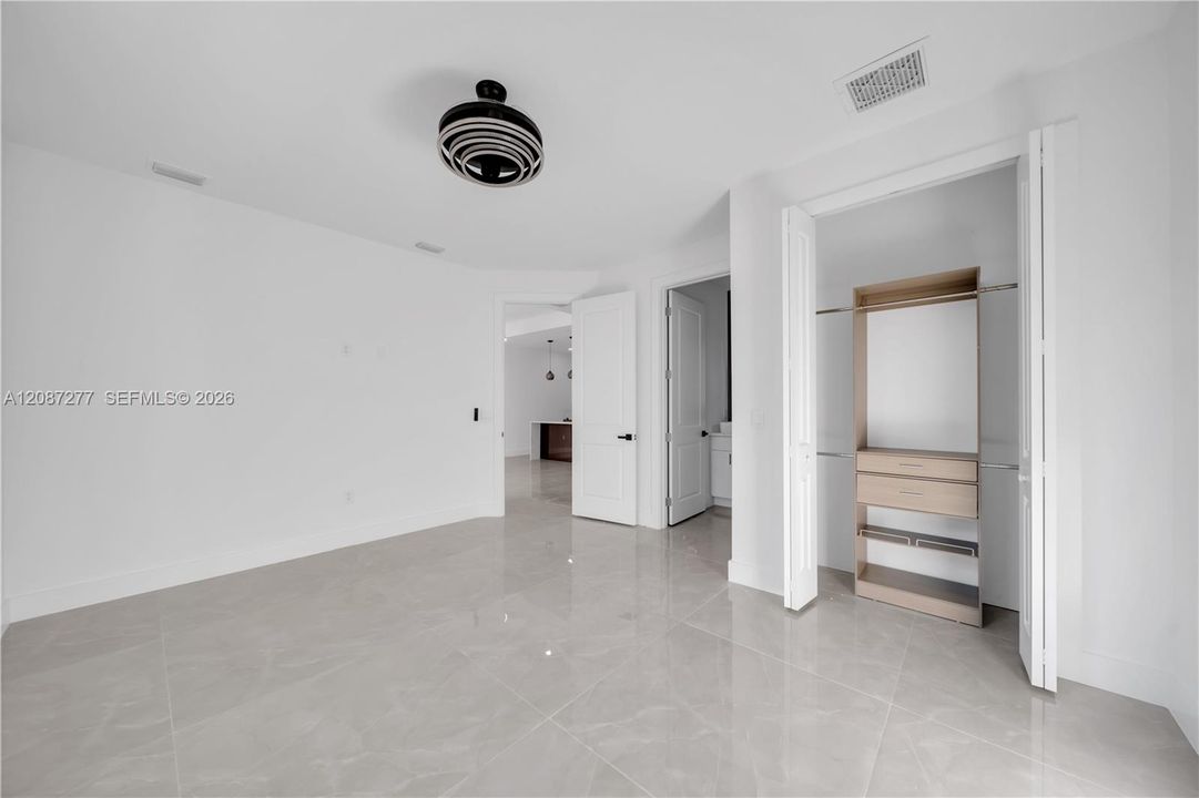 На продажу: $525,000 (0 спален, 0 ванн, 0 Квадратных фут)