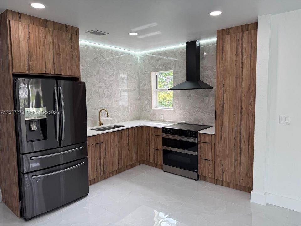 En Venta: $609,000 (3 camas, 3 baños, 1473 Pies cuadrados)