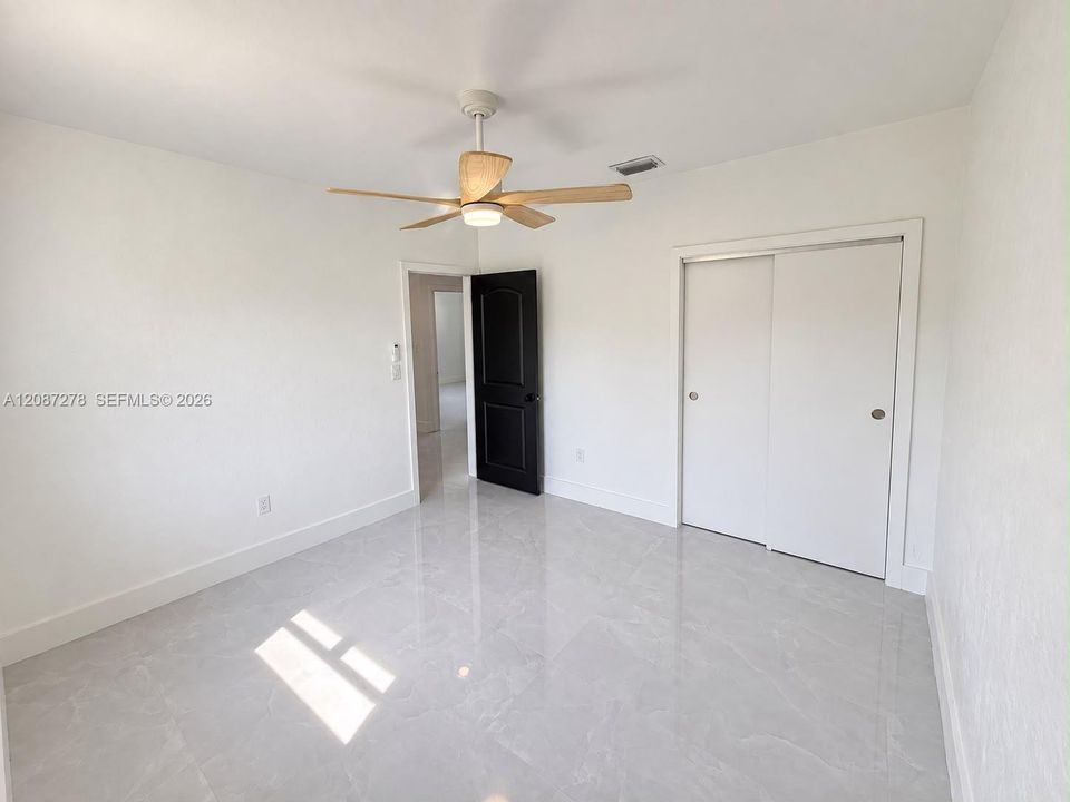 En Venta: $609,000 (3 camas, 3 baños, 1473 Pies cuadrados)